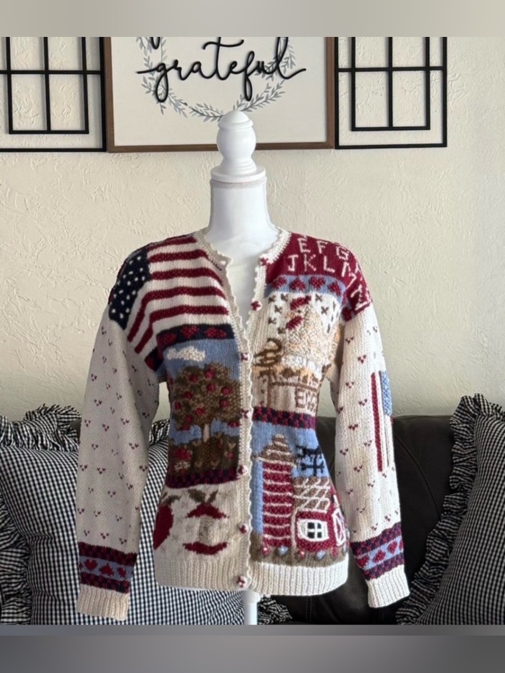 Northern Isle Vintage 90s Cottagecore
Americana Farm Knit Cardigan Hand Knitted